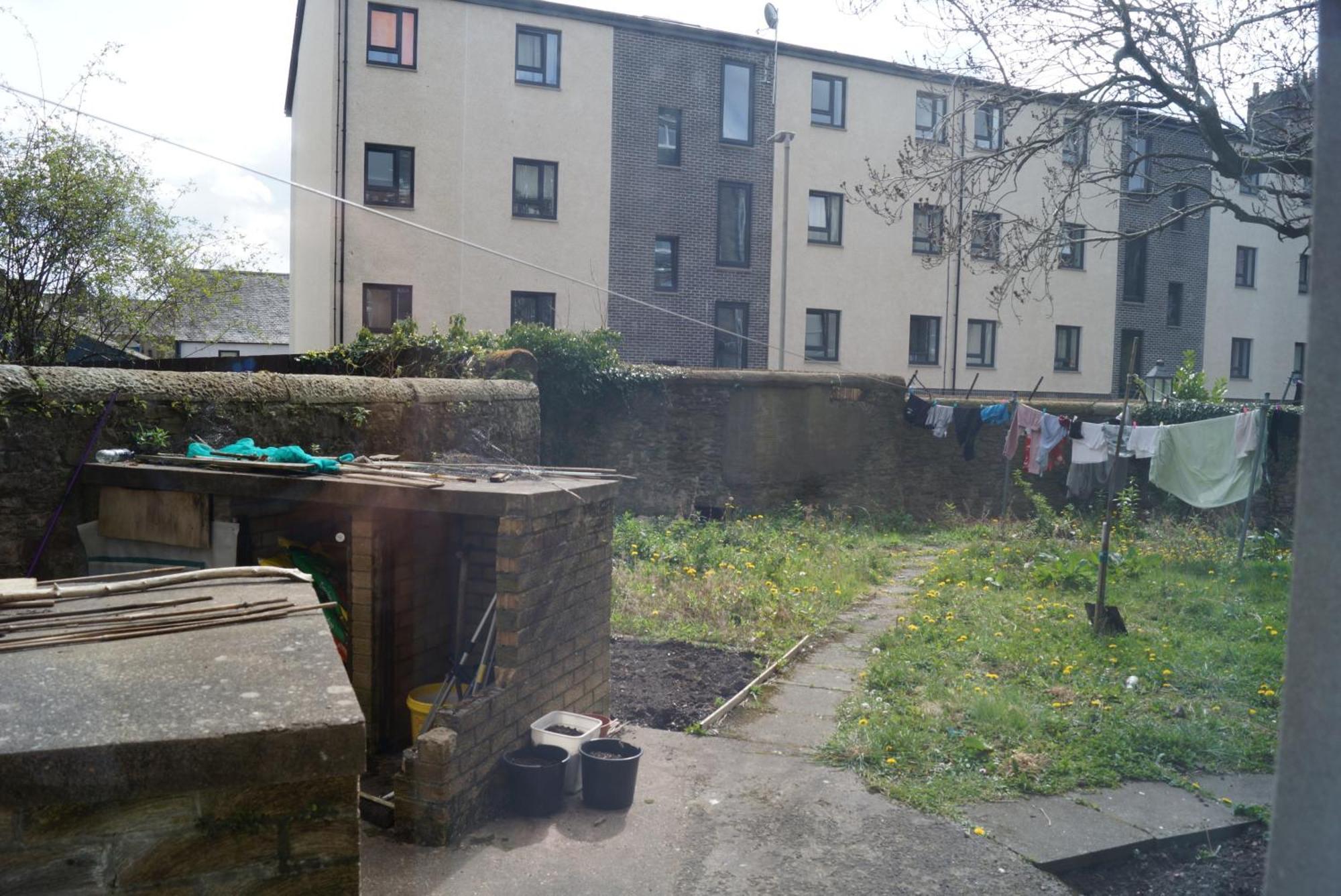 - Sleeps 4 - Pet Friendly Apartment Dundee
